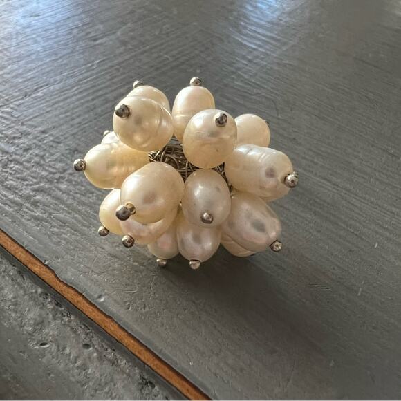 Faux Pearl Beaded Silver Ring Size 5.25 - Picture 5 of 7